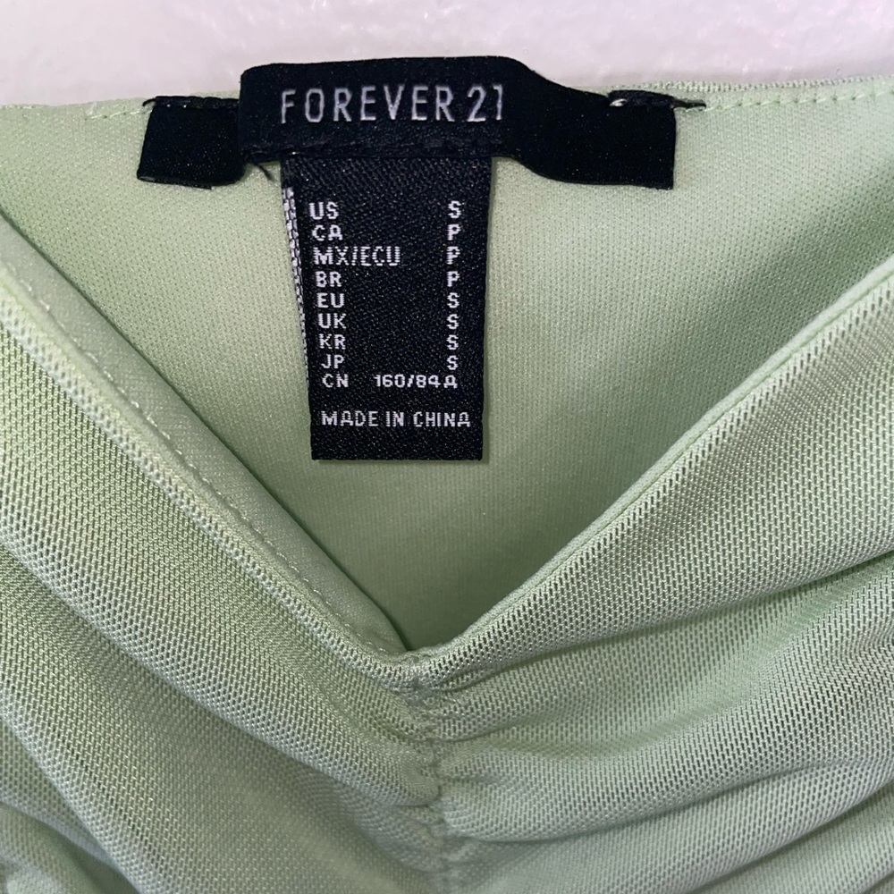Forever 21 Ruched Tank Top - Picture 3 of 3